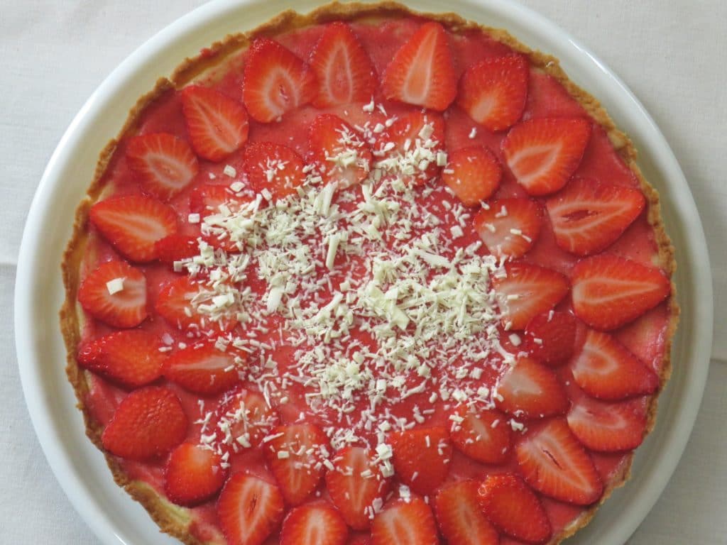 Erdbeertarte mit weißer Schokolade - genussfreudig