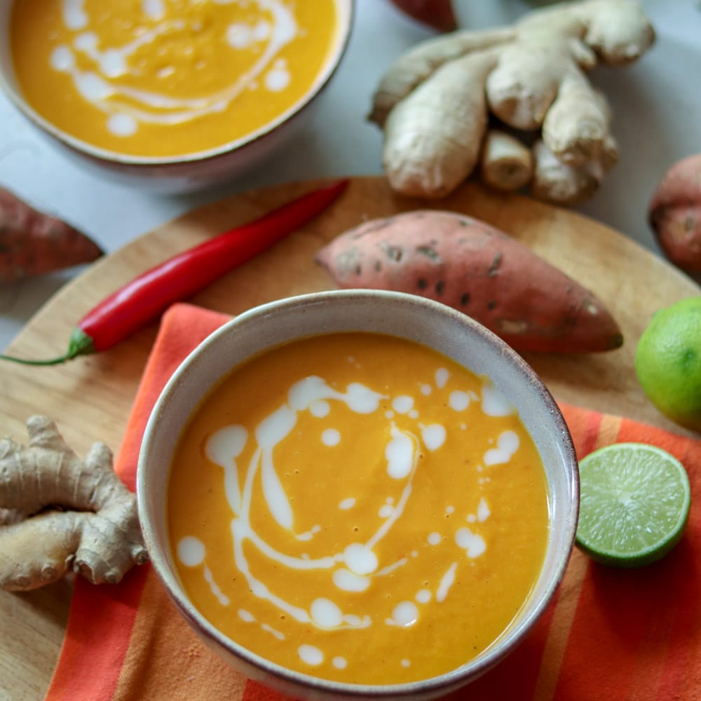 Süßkartoffel-Ingwer-Suppe mit Chili &amp; Limette % % genussfreudig