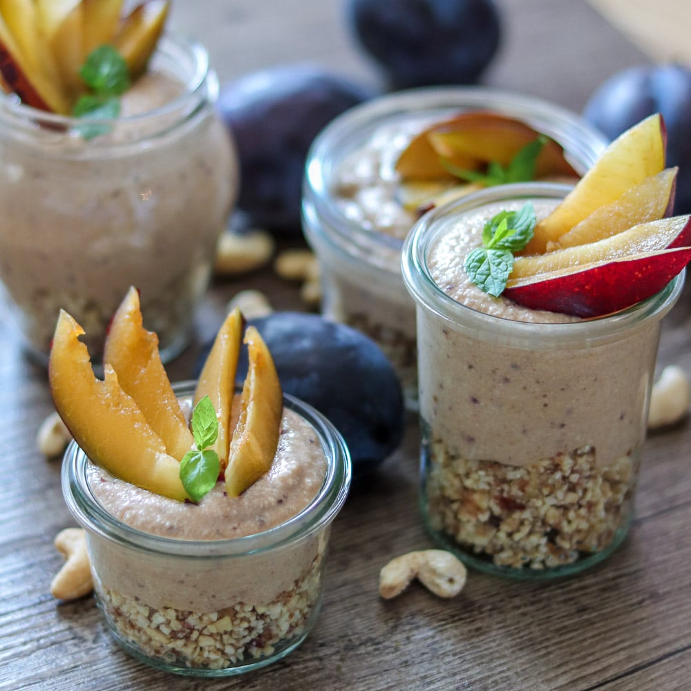 Cashew Trifle mit Zwetschgencreme